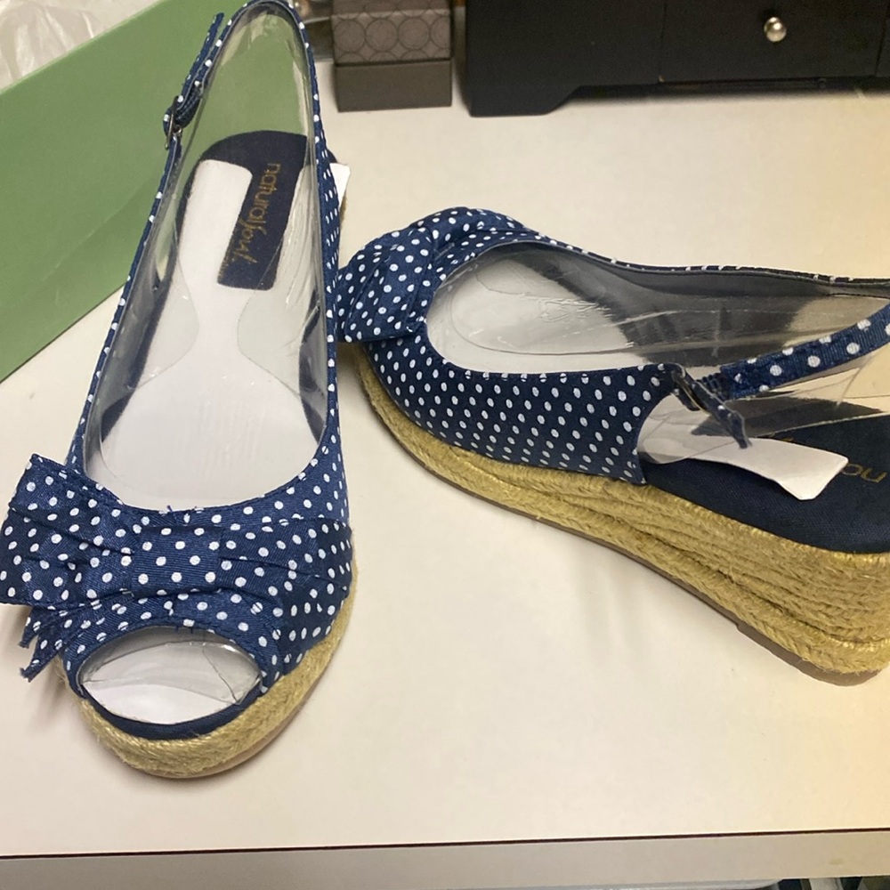 NEW wedge sandals